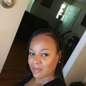 Meet your Posher, Antoinette